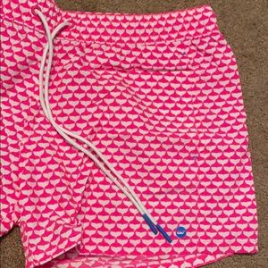 Vineyard Vines performance shorts!